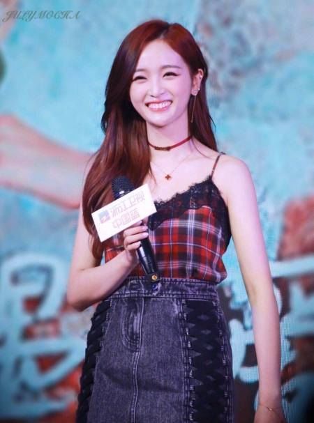  『夏季』明星们夏季吊带装，刘亦菲的系带款太惹眼