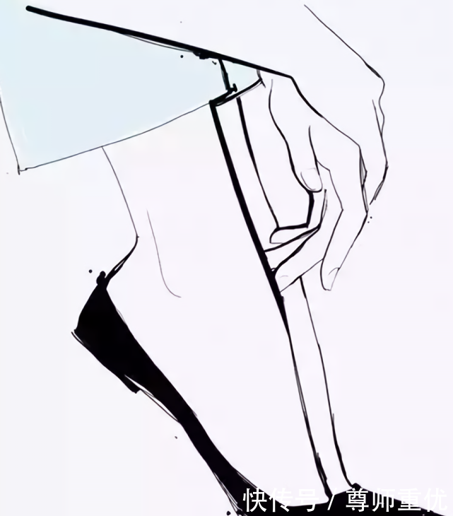  #暴露#脚下的鞋子有可能暴露你是什么样的人，但这几款非买不可
