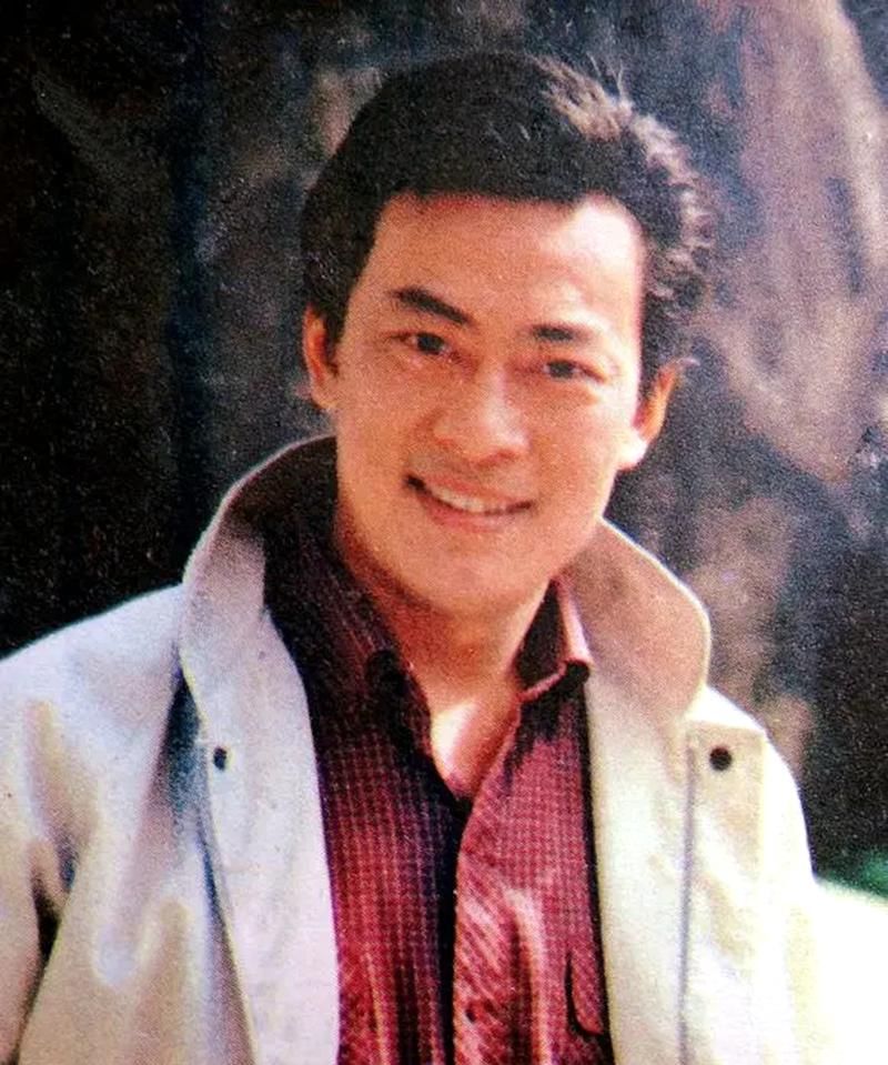  『成婚』他是《在水一方》朱诗尧，《大染坊》苗瀚东，离异后与初恋成婚