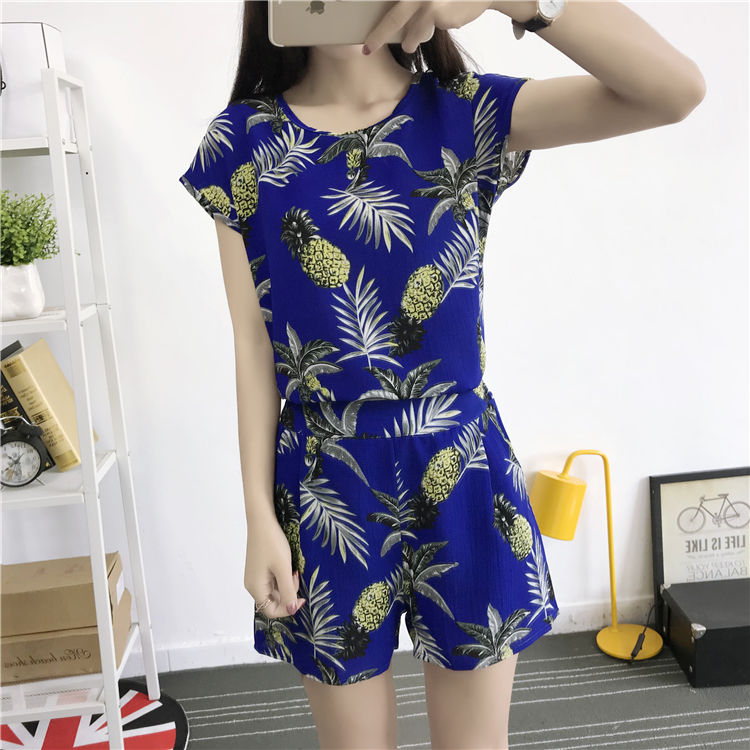 千盼万盼“雪纺套装”终于上新了!美的路人目不转睛!年轻且显嫩