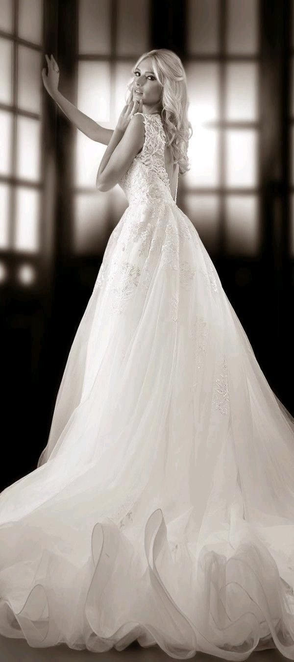 12个“婚纱礼服”设计，似乎每个女孩都对穿上婚纱有美好的憧憬！