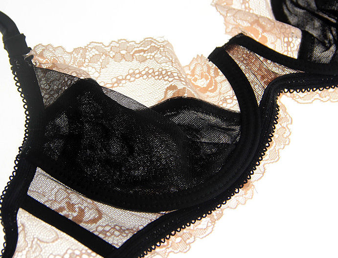 赶紧把传统内内扔了，热憋得要命，学学下图女人，性感迷人忒凉爽