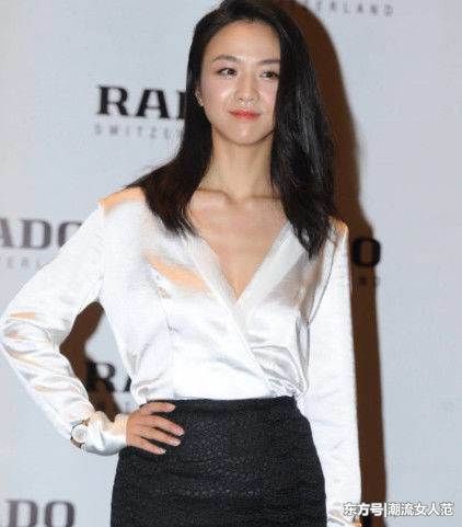 汤唯性感穿扮让人认不出，一字锁骨很抢镜，网友：女神就是不一样