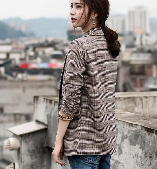 媳妇太会打扮了，穿这样减龄套装，洋气还不贵，美的让人心动不已