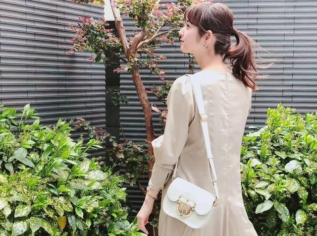 照着这篇做发型，夏日清爽又大方