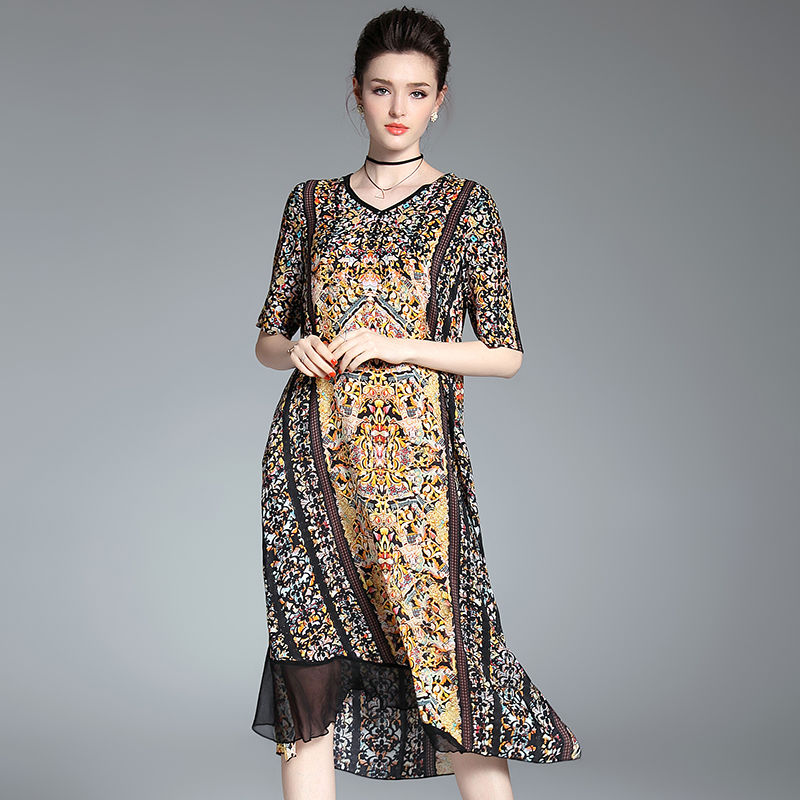 人美，不用刻意打扮，多穿这些秋款优雅雪纺连衣裙，上身大方舒适