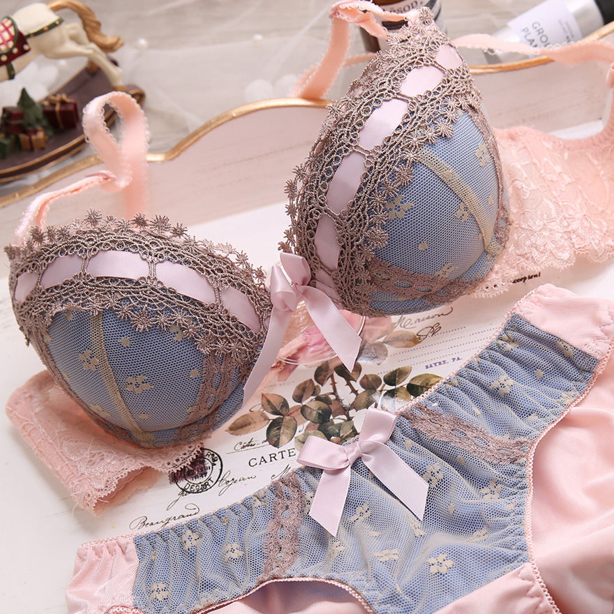 哪个“流氓”设计的，品味女人都懂得穿这“透气文胸”，忒撩人