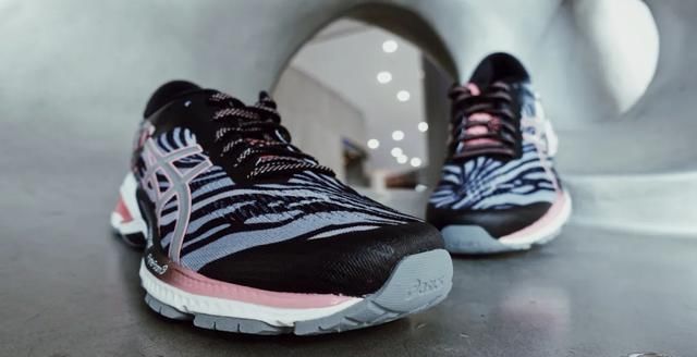  [适合]4款锡马限定款ASICS亚瑟士跑鞋，居然适合80%以上的跑者？