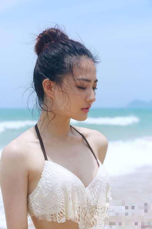 徐璐这是换发型吗?网友:这是换脸啊!新发色好美，一秒嫩回18岁