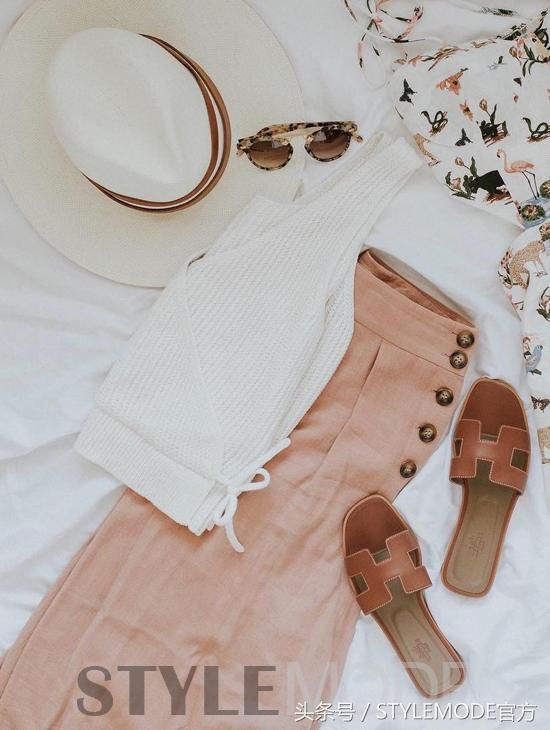 小小纽扣 竟成为夏日风穿搭的点睛之笔？