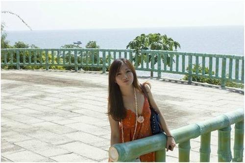 在三亚的碧海蓝天上我要飞得更高，看得更远