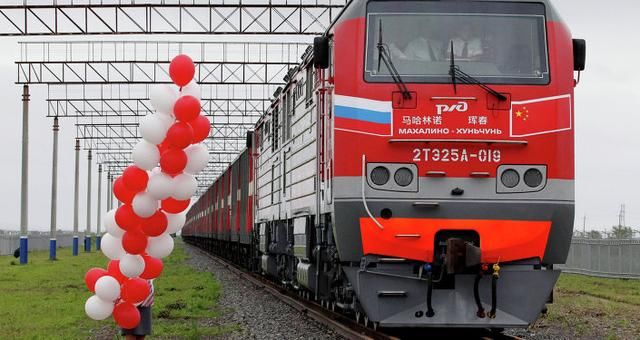 俄罗斯向中国空运大量现钞后，俄官员：我们还要通往中国的铁路桥