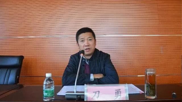  [根源]厅官“以茶谋私”数百万 中纪委剖析背后根源