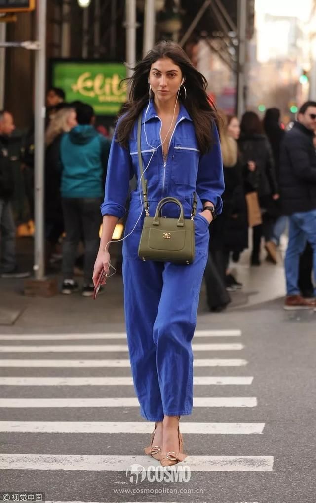 时髦办|盖章!何穗穿上酒红连体裤就是仙女本仙