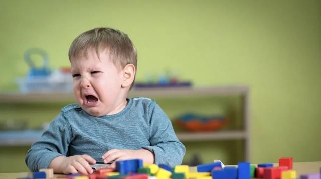  「年龄段」孩子爱发脾气?每个年龄段适用的方法都不一样