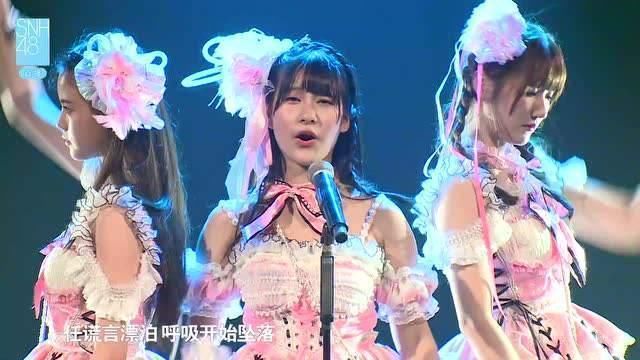 程潇反重力头盔刘海又厚又呆，鞠婧祎早期铁刘海仍然是清秀佳人