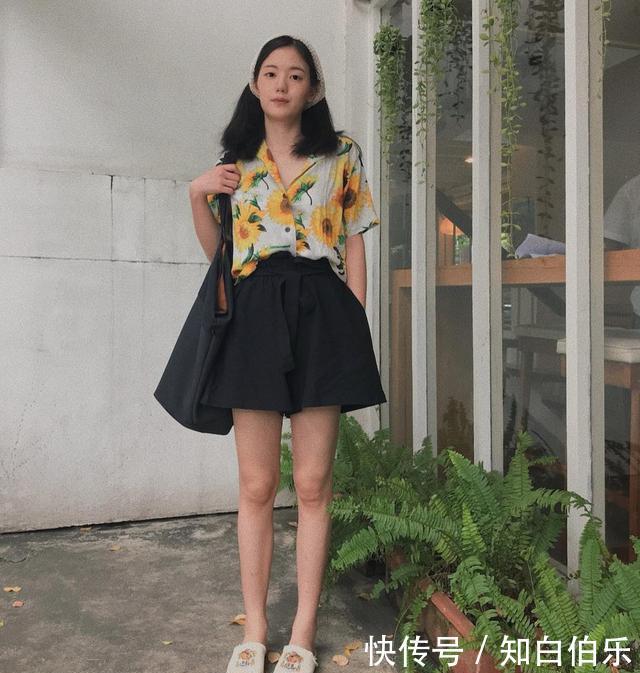 小腿:不完美腿型怎么穿出自信美?选对裤型是关键,拉长比例更加分!