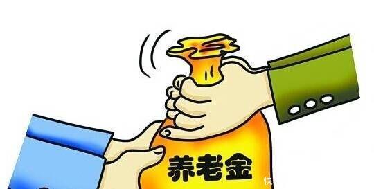  #机关事业单位#养老保险交了36年，退休金只领3200，企业退休金