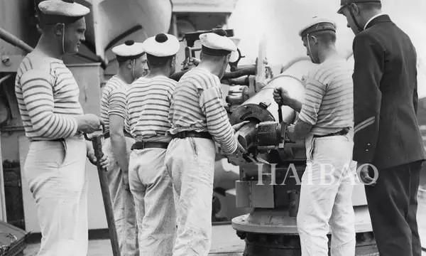 时髦条纹大翻身!永不过时的条纹元素，今年夏天还差一件没有买!