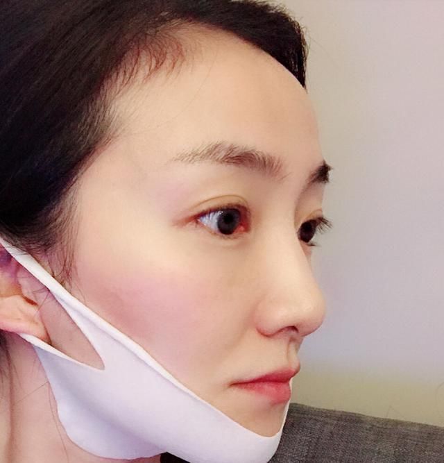  [女人]女人有皱纹不要慌,建议每天这样护肤,补水美白还能祛皱