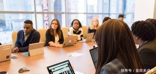  【情商】领导说辛苦了，怎样的回复领导会满意？情商高的人会这样做