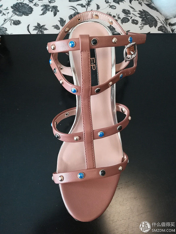 一大波LD的女士凉鞋来袭-菲拉格慕、RED VALENTINO、EP