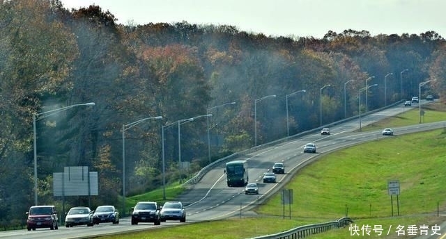 高速收费@为什么美国的高速公路可以大部分不收费？