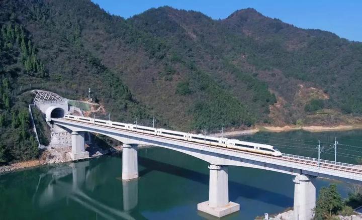 杭黄高铁融入全国线路！从杭州去这些地方更方便了