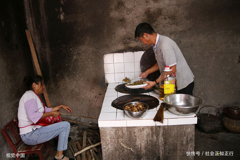  养老金：好消息！30省份公布养老金调整方案，这几类人能多领！