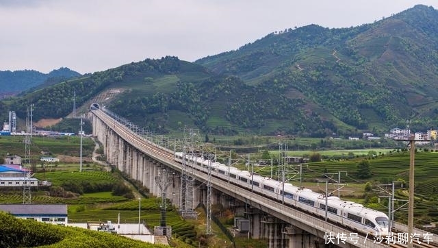  全长：定了！重庆到湖南将迎来一条新铁路，全长约336公里，年底