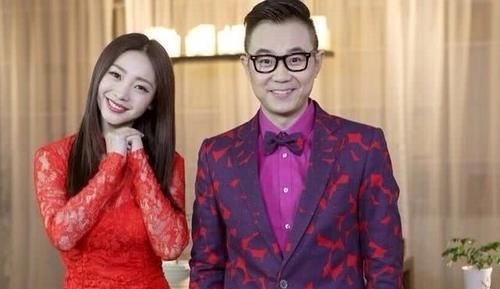  「柳岩」大鹏和柳岩合作多年相安无事？看到大鹏妻子的长相，怪不得没绯闻