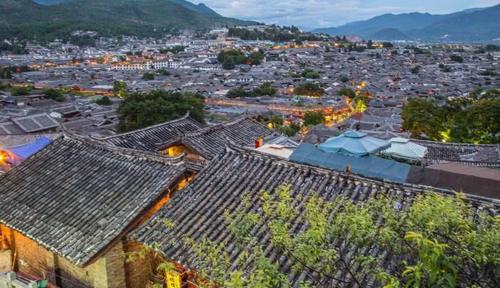 云南最有名的古镇，游客日渐稀少降价30元，游客：免费都不去！