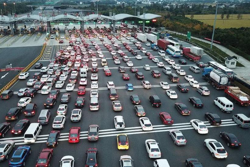 2019年高速收费要被废除？看完这4个新条例，车主们高兴坏了