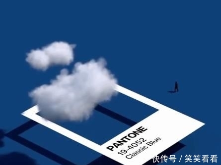  [白色]蓝色成2020流行治愈色，单是看到蓝色毛衣就忍不住了，太喜欢