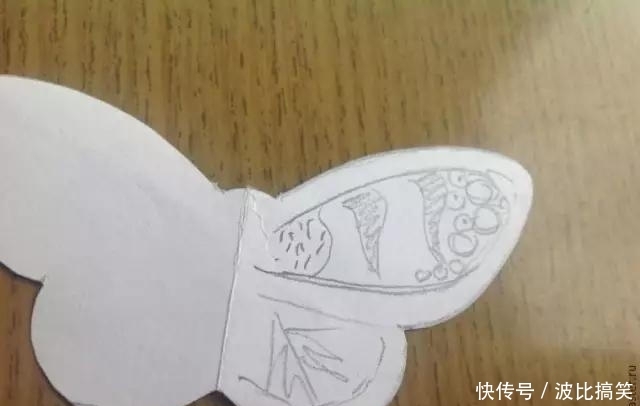 【珠绣胸针】你离小仙女只差一件闪闪的配饰,DIY手工珠绣饰品,附教程