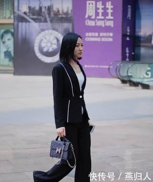  搭配一双高■高跟鞋魅力穿搭，秀出女性完美的姿态