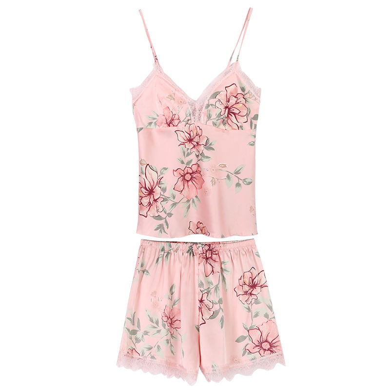 东莞女人胆真大!晚上不穿文胸，就穿这种“调性”睡衣，迷死人了