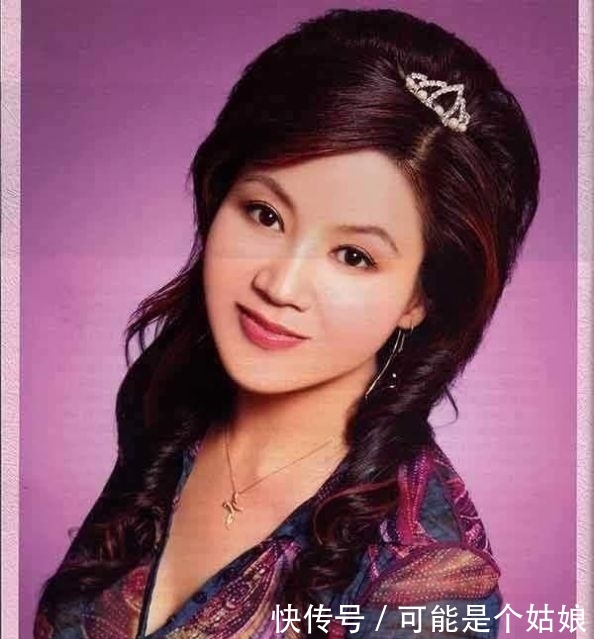#去世#军人家庭出身,24岁一炮而红,47岁父母丈夫相继去世,今仍旧单身