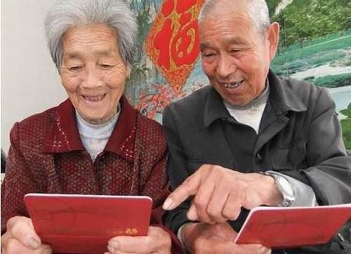 2019年退休人员，能补领50％养老金，来看看你可以拿多少！