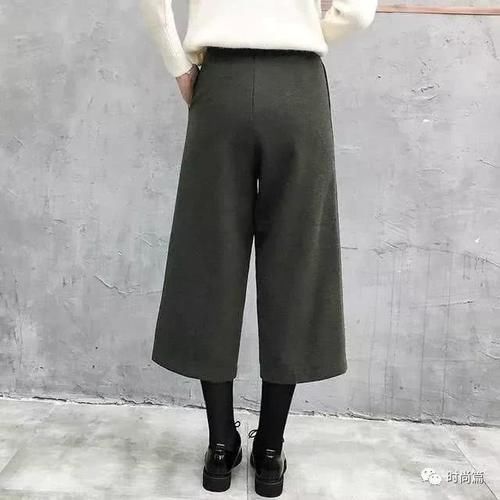 过时:打底裤过时了!如今流行大衣 阔腿裤,七零后小姨穿上年轻十几岁
