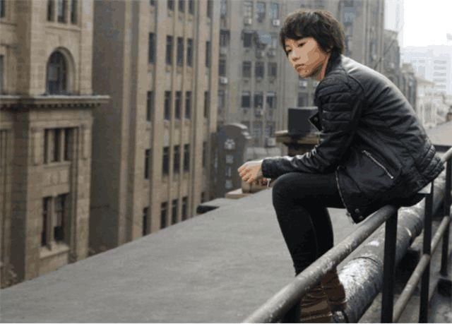 辣眼睛的穿着,不愧是王菲的女儿,这样穿走红地毯第一次见