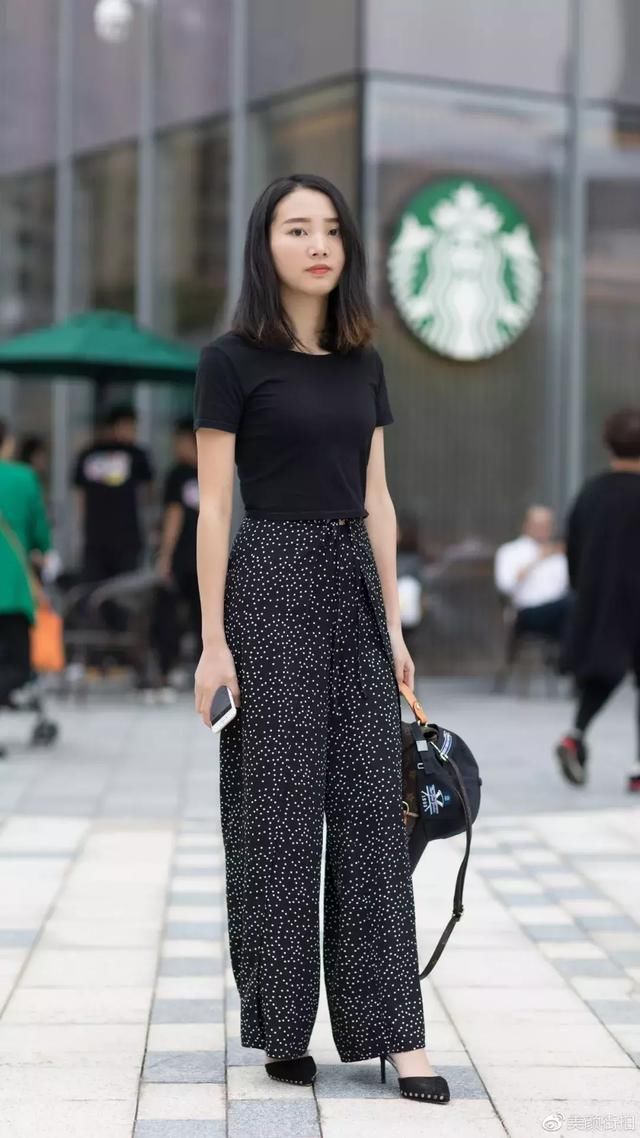 # 玫红色#轻松展现娇俏迷人范，高跟鞋特别显气质