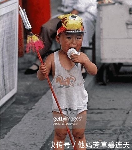  「日子」美国人拍摄的30年前中国夏天： 没有空调的日子, 人们是