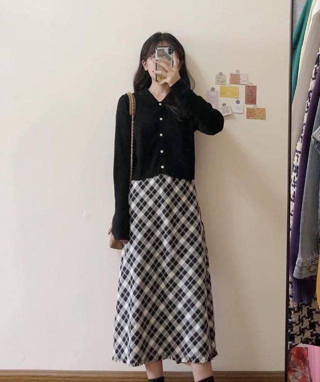  『针织衫』小个子女生有福了，春夏针织衫穿搭，显高显瘦穿出各种风格