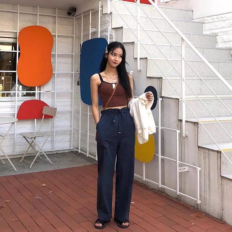 技巧丨性感就在这5cm，这位韩妞的腰瘦美学穿搭，教你把腰穿出来