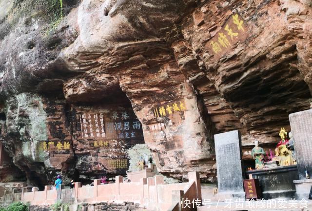 安徽此山海拔仅585米,却位列皖南三大名山,景色优美少有人知