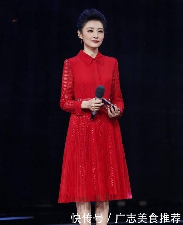  『身型』周涛真是“优雅女神”！带火各种简单搭配，都51岁还那么惊艳