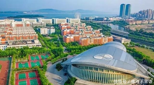 开学了,去青岛最美大学去逛一逛吧,个个堪比5A级景区