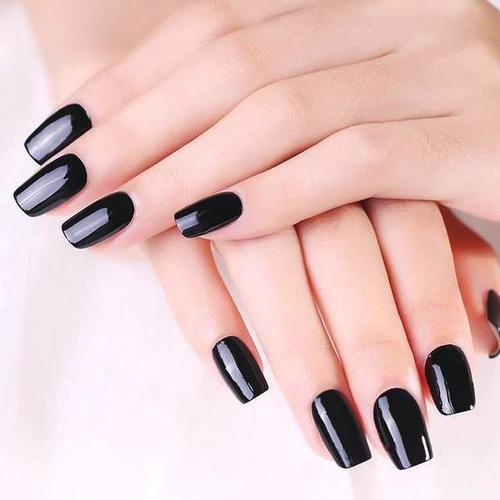 秋意浓，精致美甲加持你的时尚气质