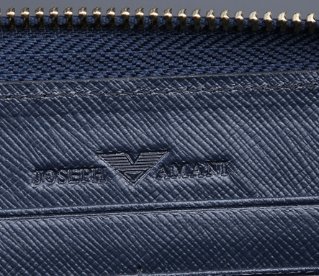 老总只要出差，包里总放一包中华烟，今天可算是长见识了